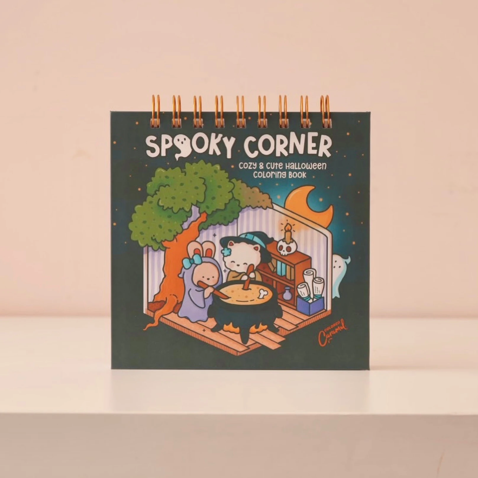Cuaderno para colorear - Spooky Corner
